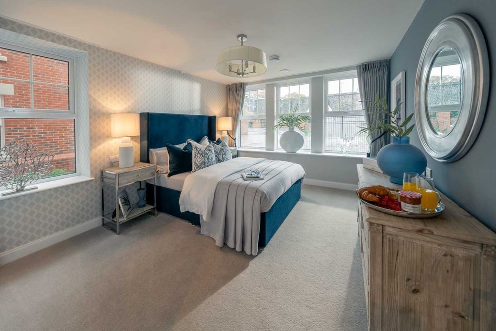 Property photo 3 of 10 Typical Bedroom