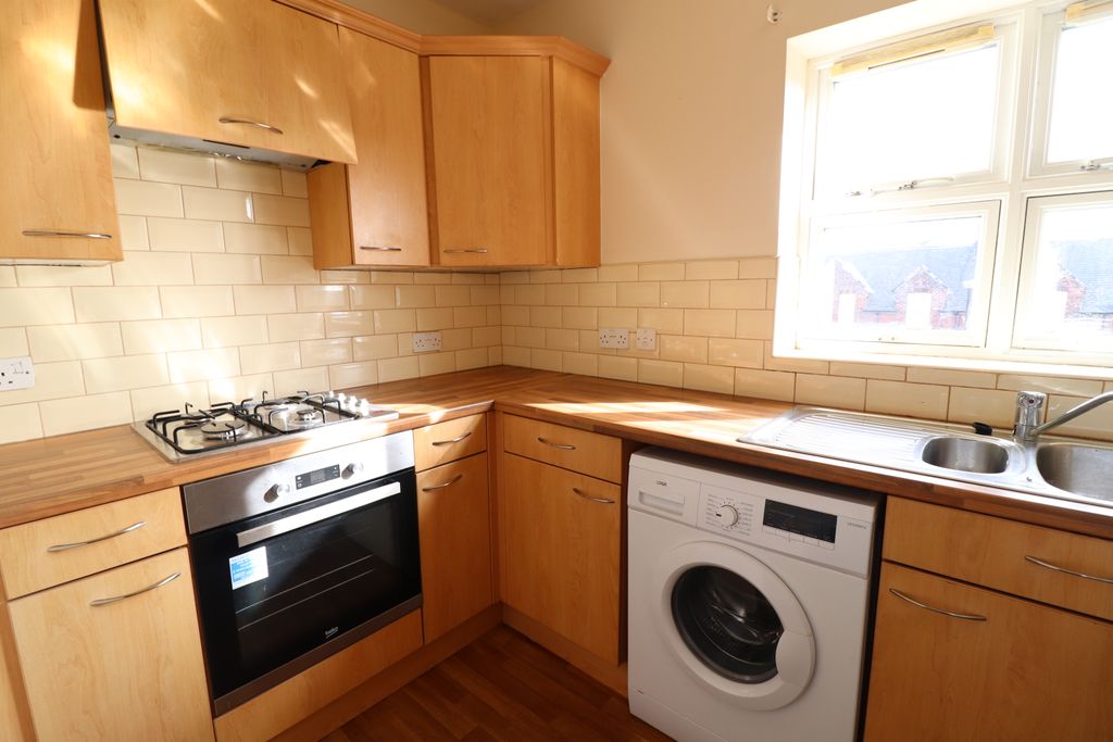 Property photo 2 of 8