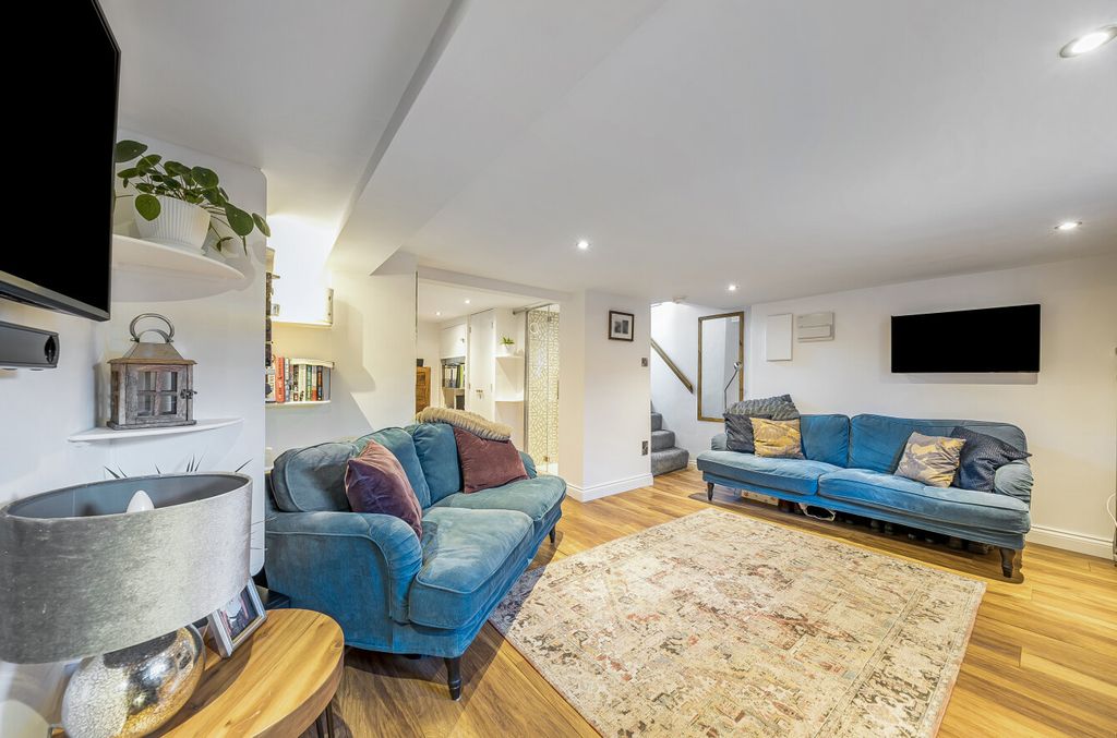 Property photo 2 of 10 1358142-4-68d1726...