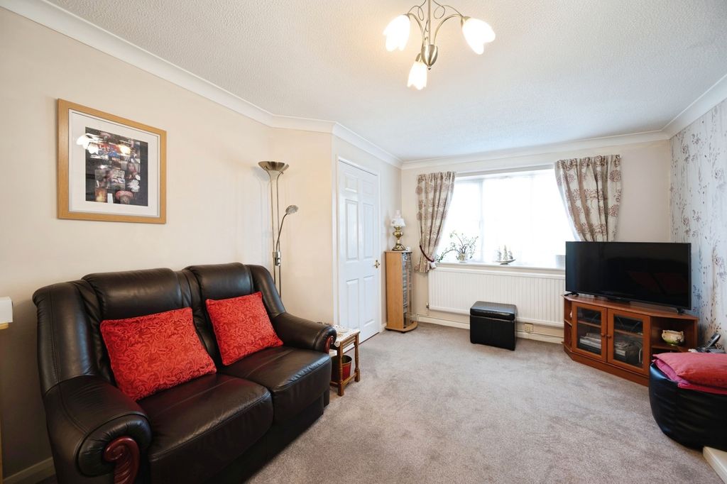 Property photo 3 of 13 Pbox-Img.Jpg