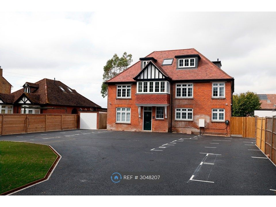 Property photo 2 of 9 Frontage