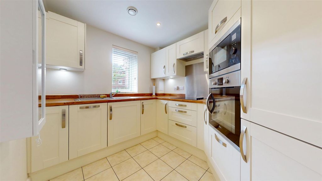 Property photo 2 of 33 The Sailings Kitchen