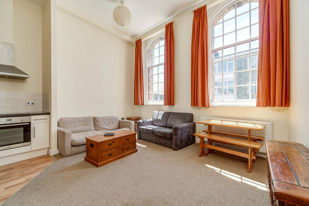 Property photo 3 of 10