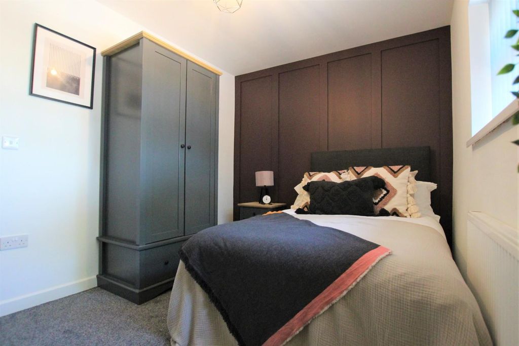 Property photo 1 of 13 Flat 3 Room26.Jpg