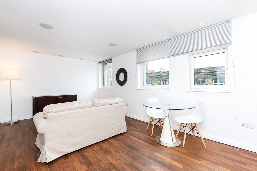 Property photo 2 of 10 Picture No. 20