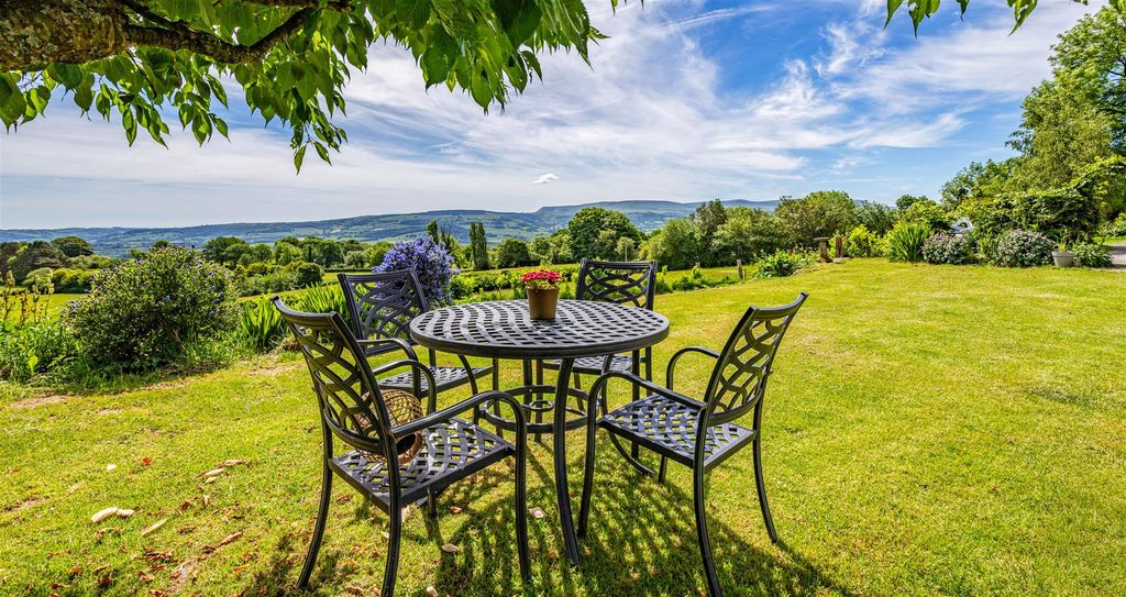 Property photo 3 of 31 1X8A1586.Jpg