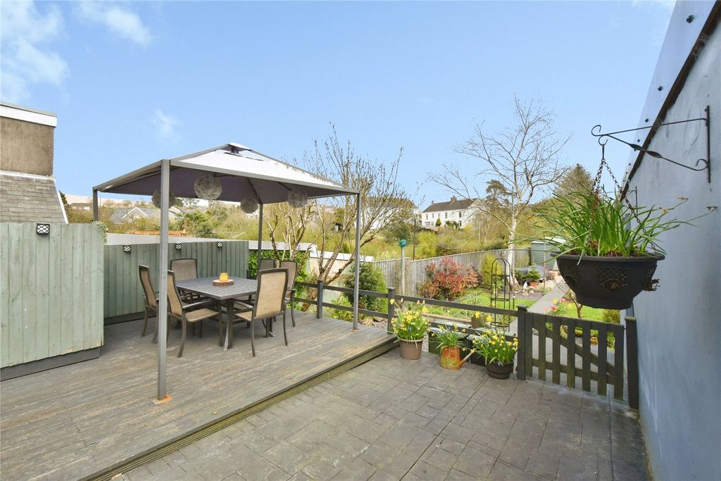 Property photo 2 of 22 Picture No. 02