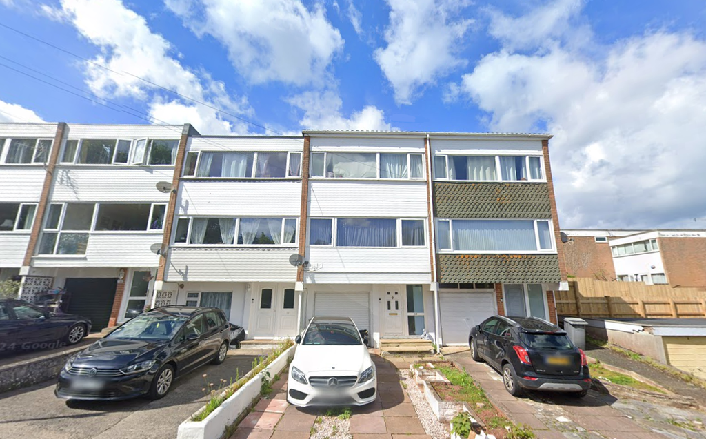 Property photo 1 of 1