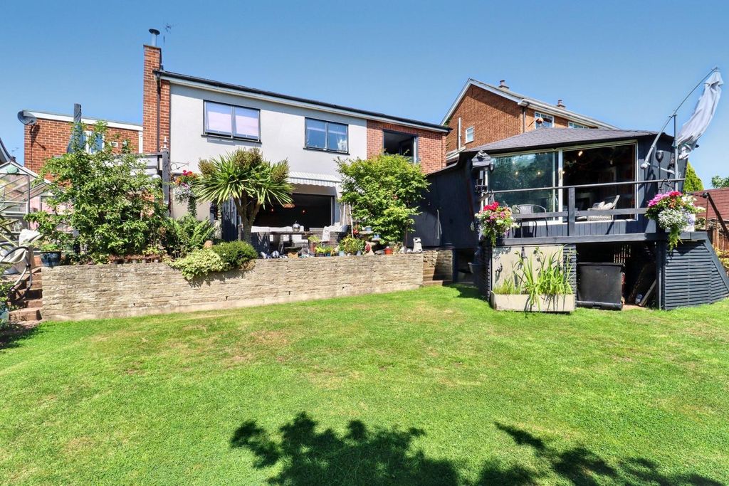 Property photo 2 of 24