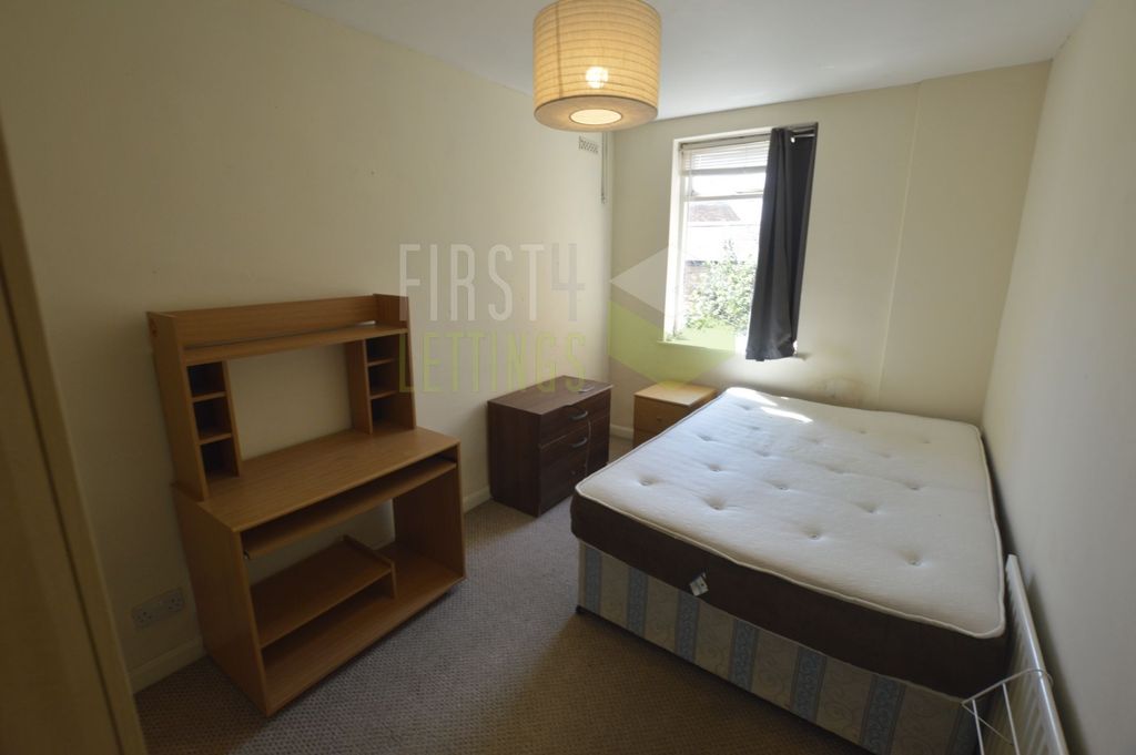 Property photo 2 of 11 Bedroom