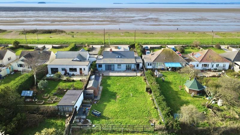 Property photo 2 of 36 Beach Opposite