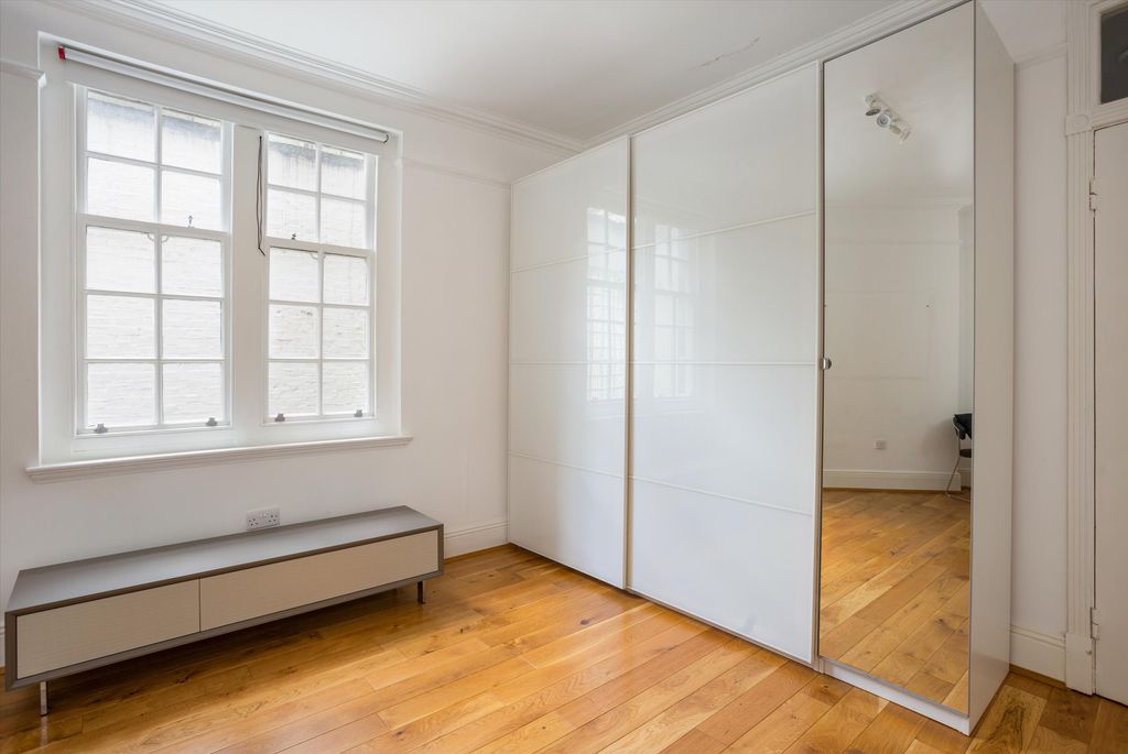 Property photo 3 of 14 Image