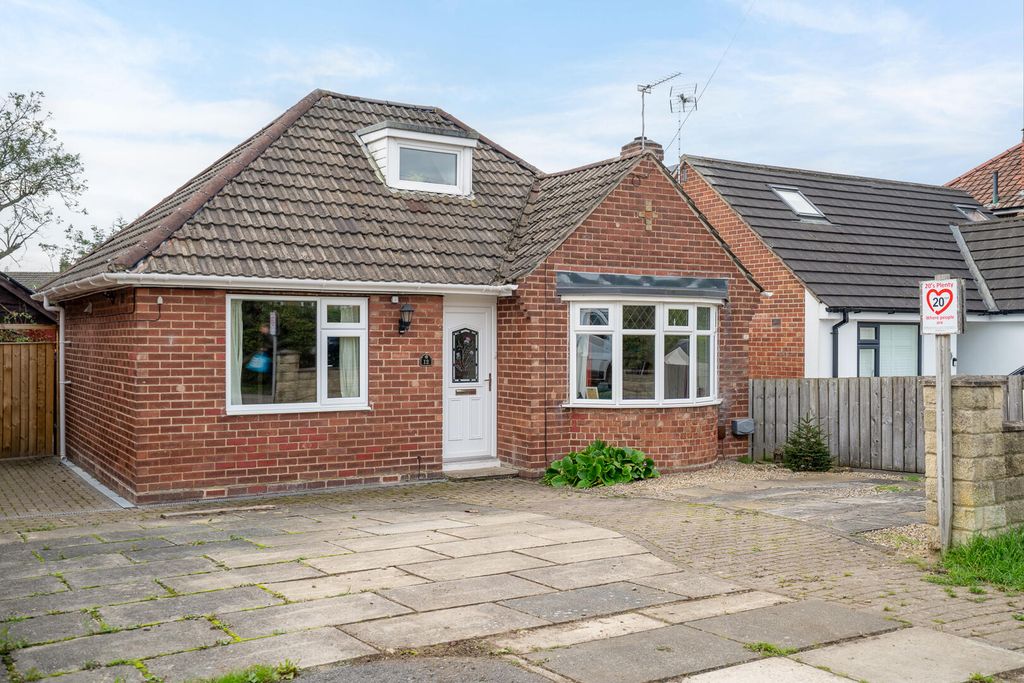 Property photo 1 of 19 Front (Exterior)