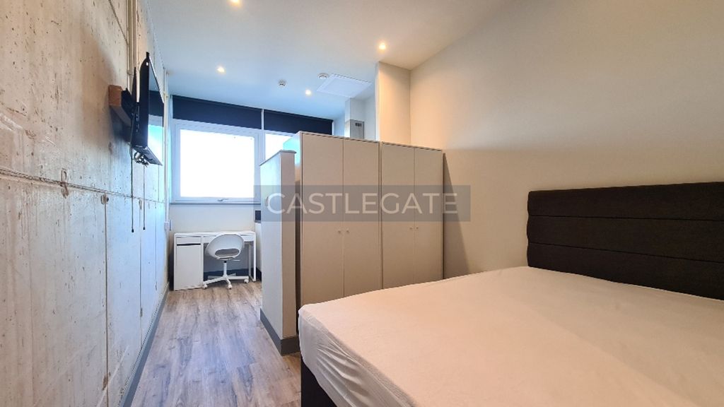 Property photo 1 of 9 Room 74, Renaissance Works, 103 New Street, Huddersfield, HD1 2Tw