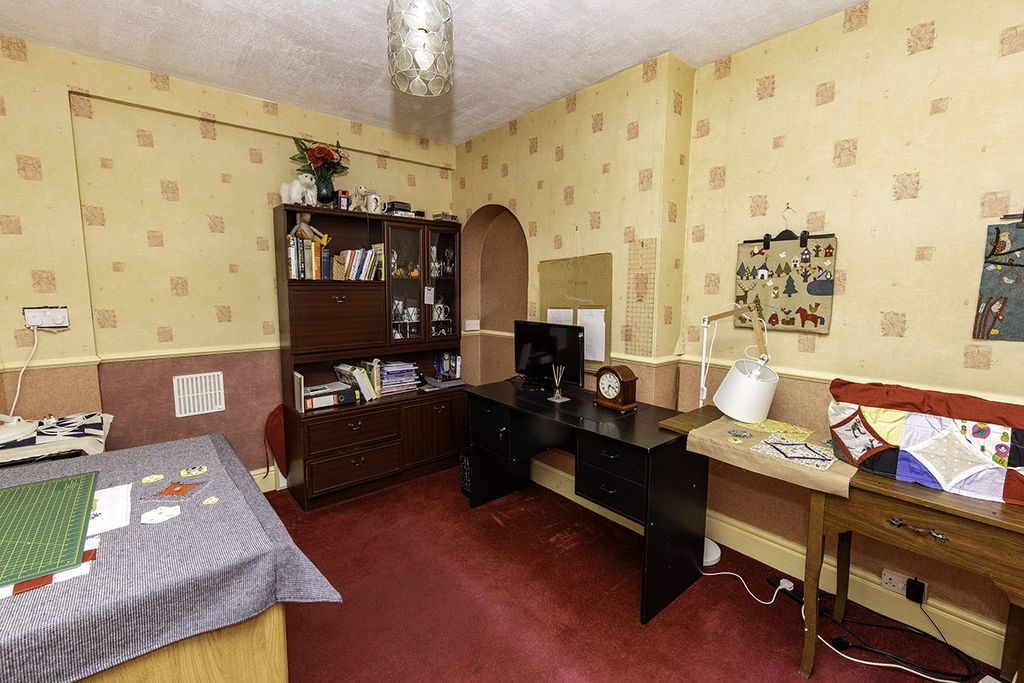 Property photo 2 of 21 Picture No. 05