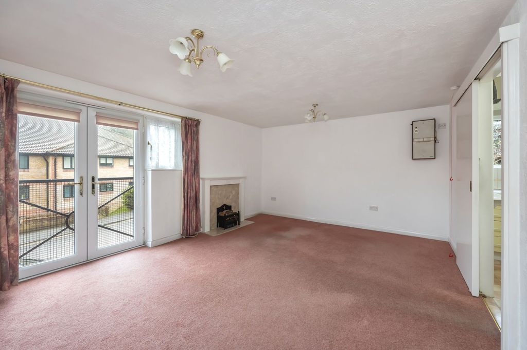 Property photo 3 of 18