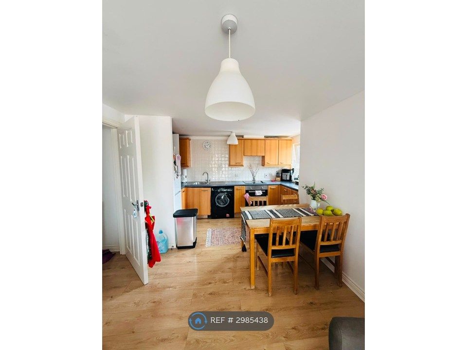 Property photo 3 of 11 Kitchen/Diner