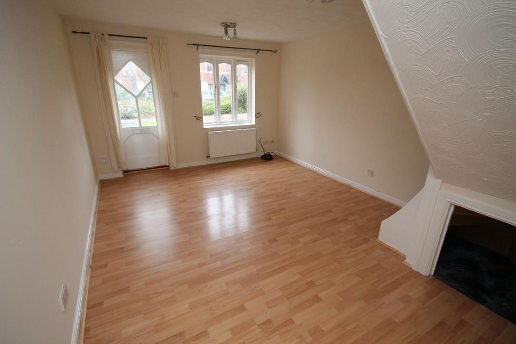 Property photo 2 of 6
