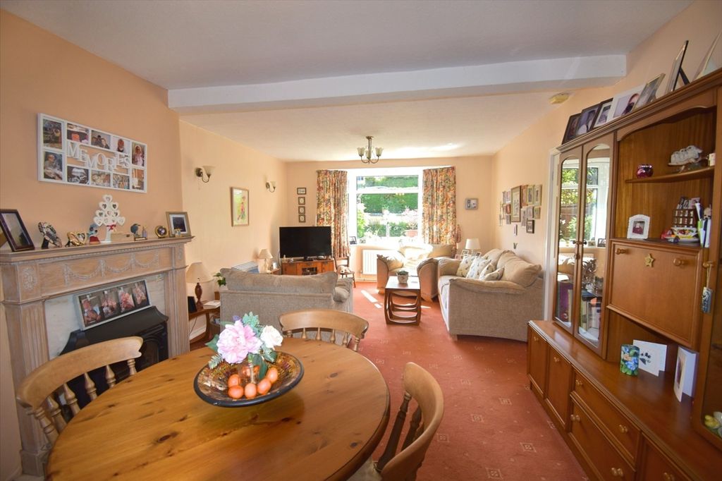 Property photo 3 of 13 Sitting And Dining Room