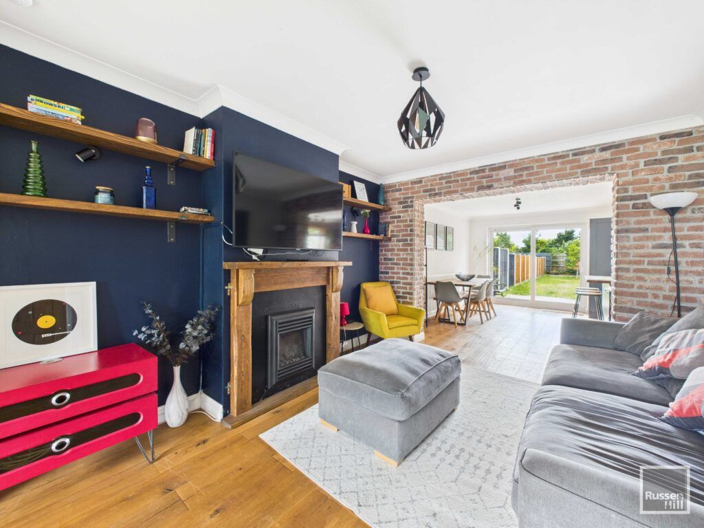 Property photo 2 of 20