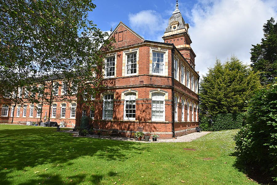 Property photo 3 of 12