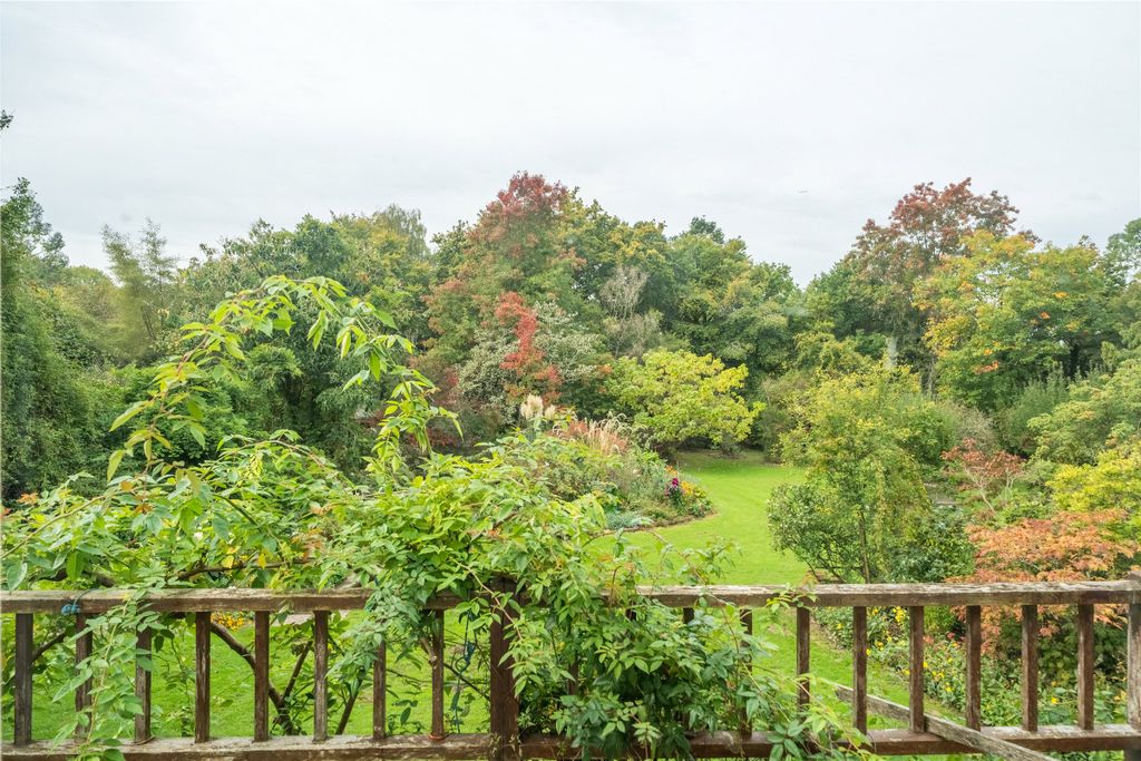 Property photo 2 of 17 Picture No. 11