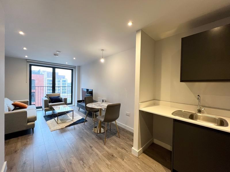 Property photo 3 of 10 Photo 8