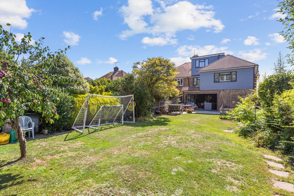 Property photo 3 of 22