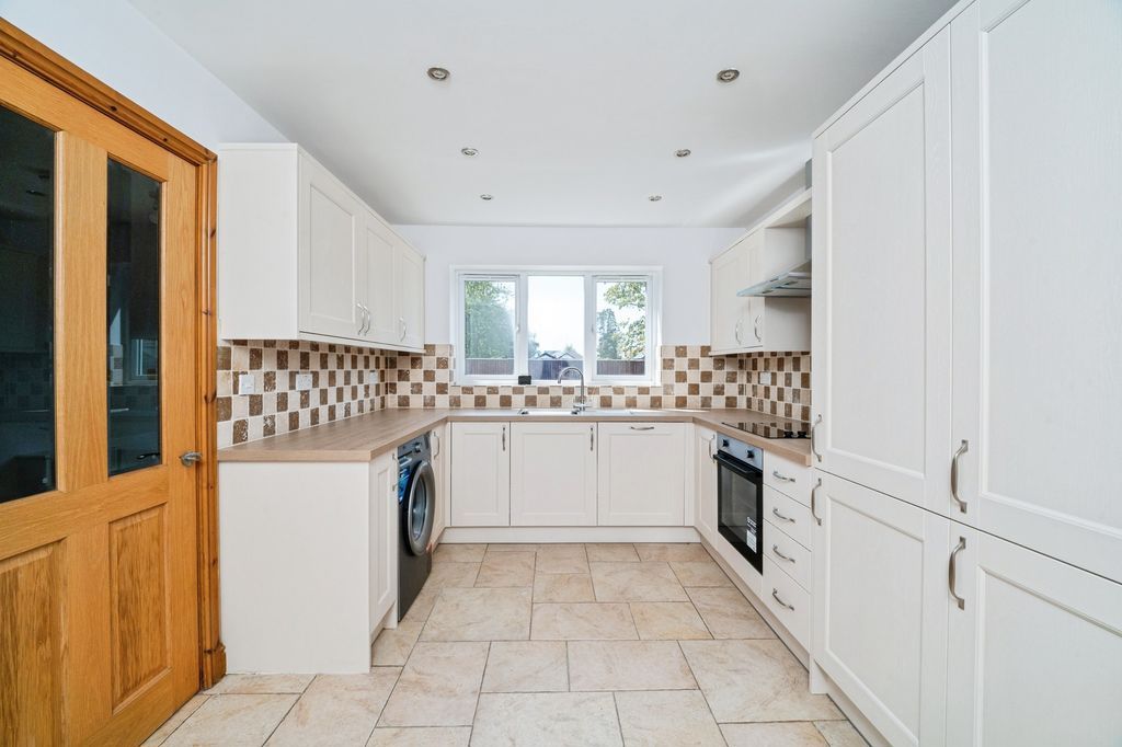 Property photo 3 of 12 Kitchen View 2