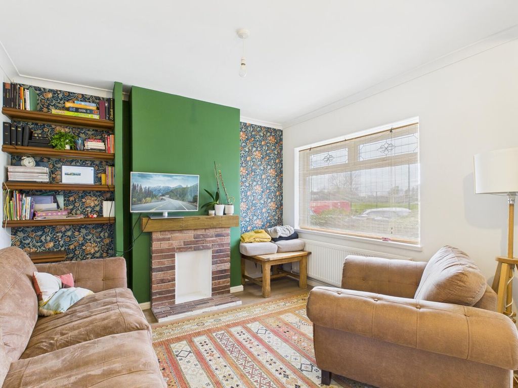 Property photo 3 of 17 Cam02295G0-Pr0352-Still001.Jpg