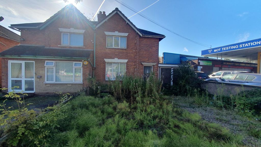 Property photo 2 of 18