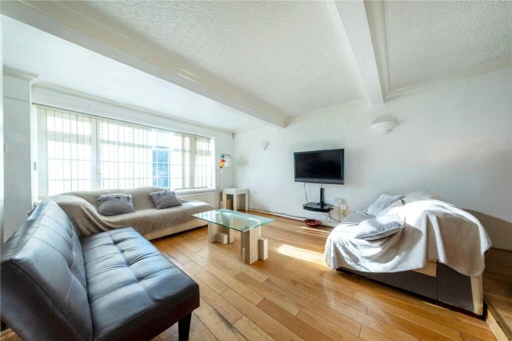 Property photo 2 of 18 2