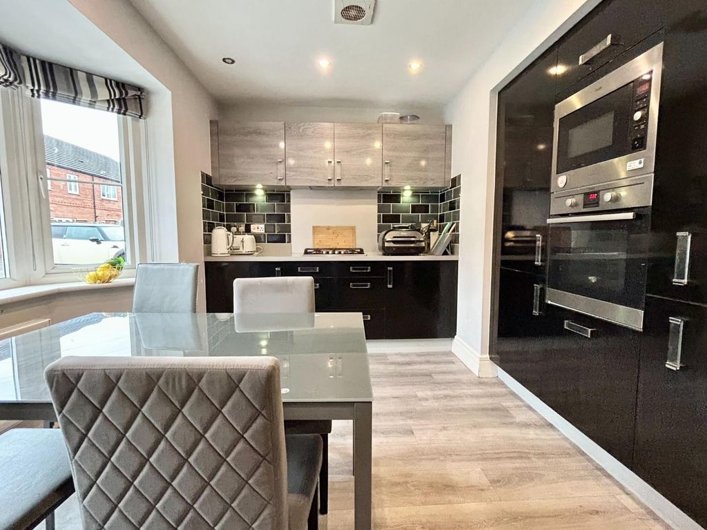 Property photo 3 of 21 Aacd1Bf6-Img_E3647.Jpg