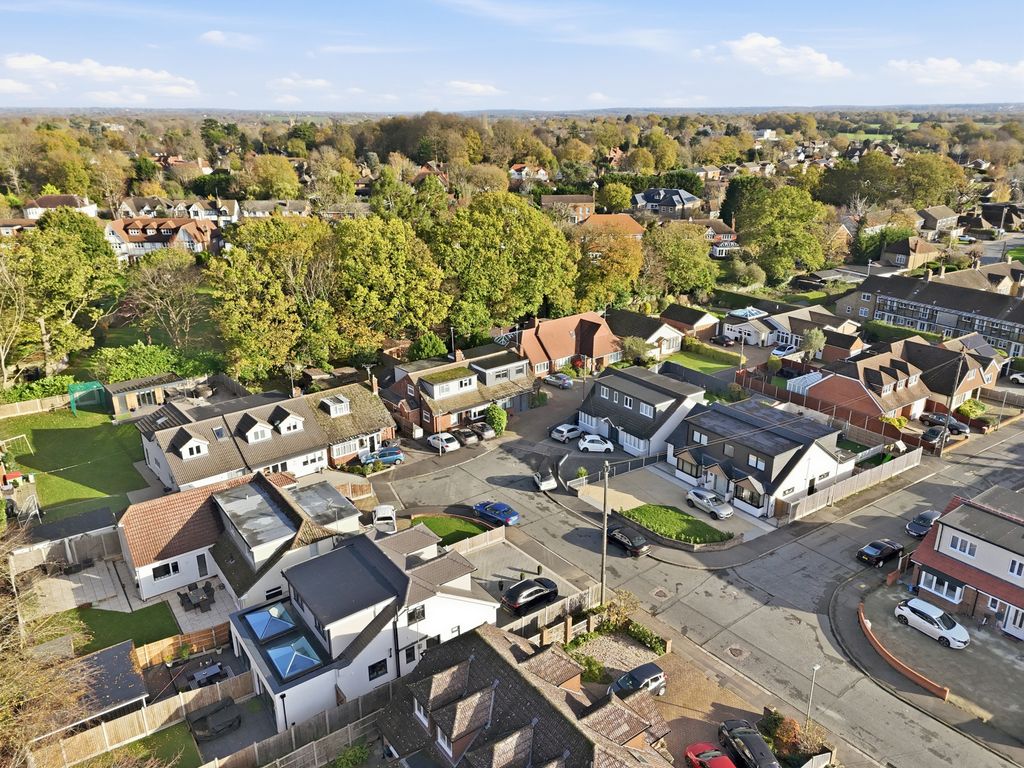 Property photo 3 of 23