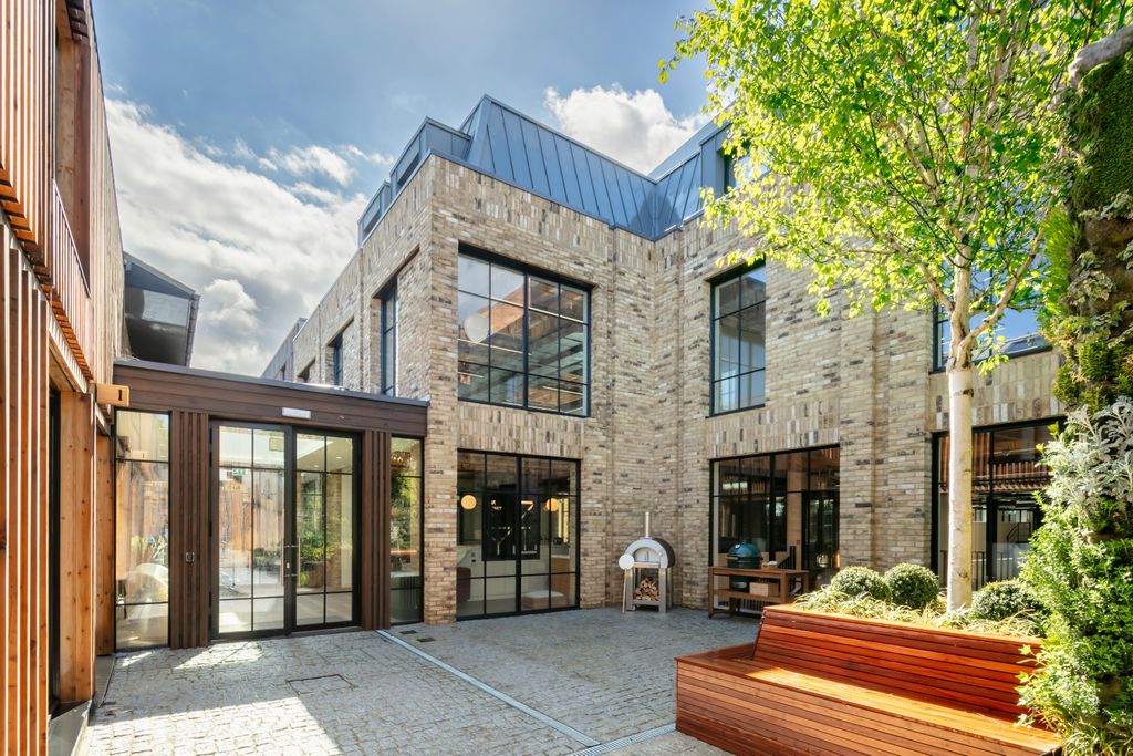 Property photo 1 of 22 Newtimberyard_April2024_005 Copy.Jpg