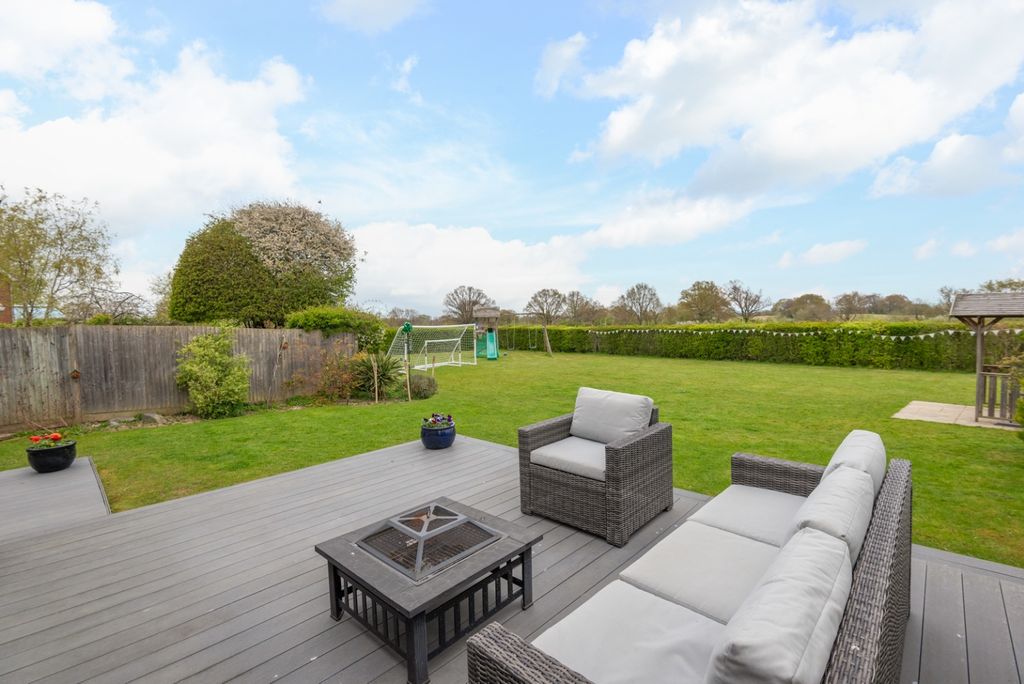 Property photo 3 of 23 4098939