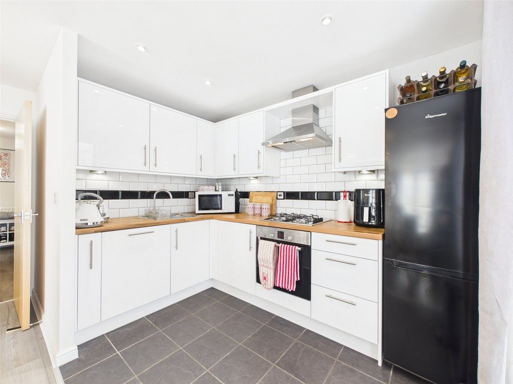 Property photo 3 of 12 Picture No. 05