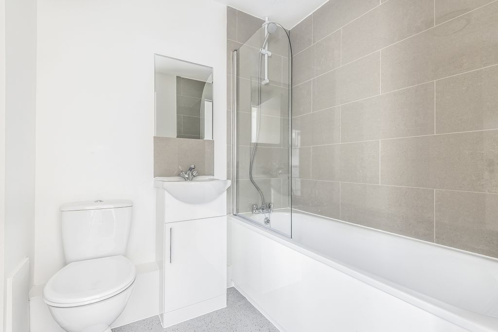 Property photo 3 of 7 488100 (6)