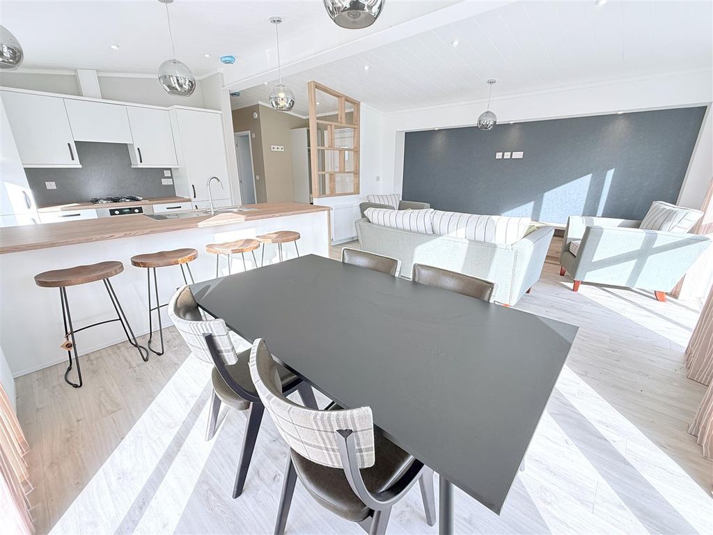 Property photo 2 of 15 Img_7089.Jpg