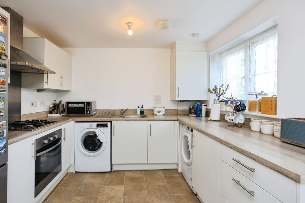 Property photo 3 of 17 Pbox-Img.Jpg