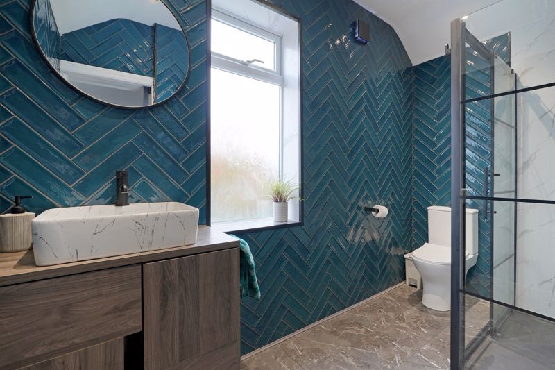 Property photo 3 of 41 Shower Room