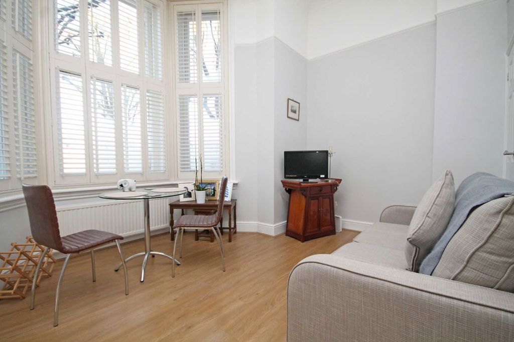 Property photo 2 of 5