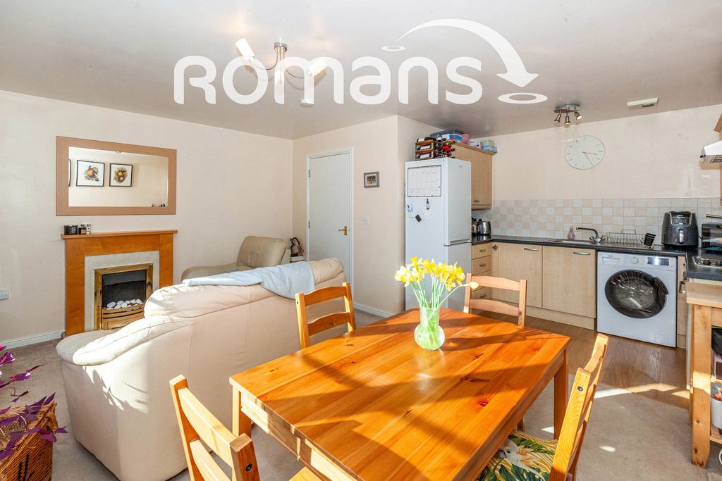 Property photo 1 of 10 Photo