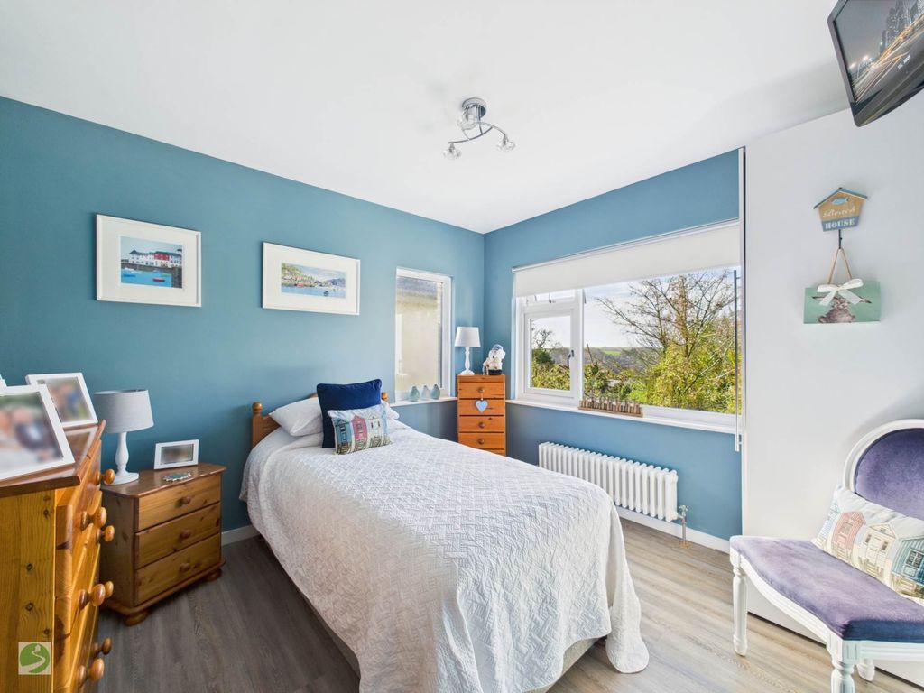 Additional image 7 of 2 bed flat for saleBay View Road, East Looe PL13