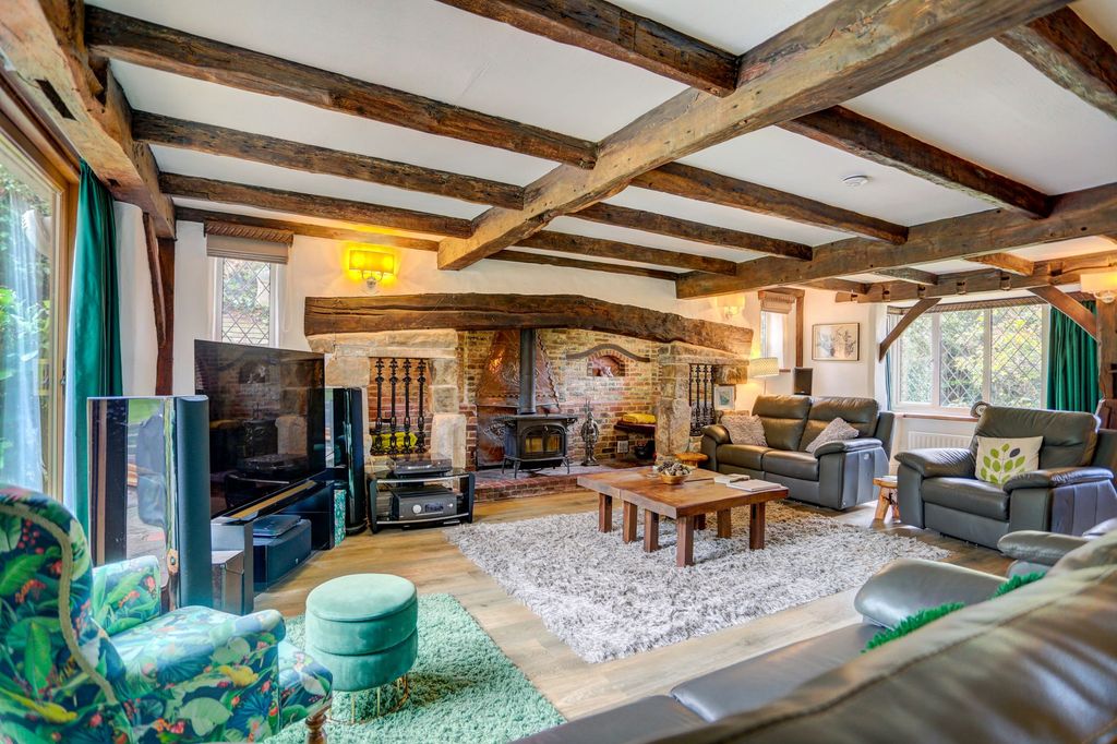 Property photo 3 of 41