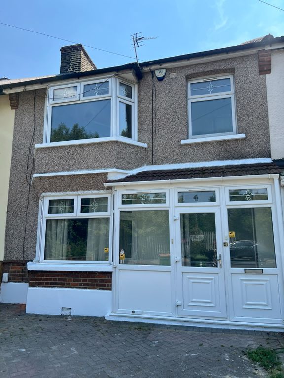 Property photo 1 of 18 3 Bed Terraced House To Rent Watson Avenue, London E6