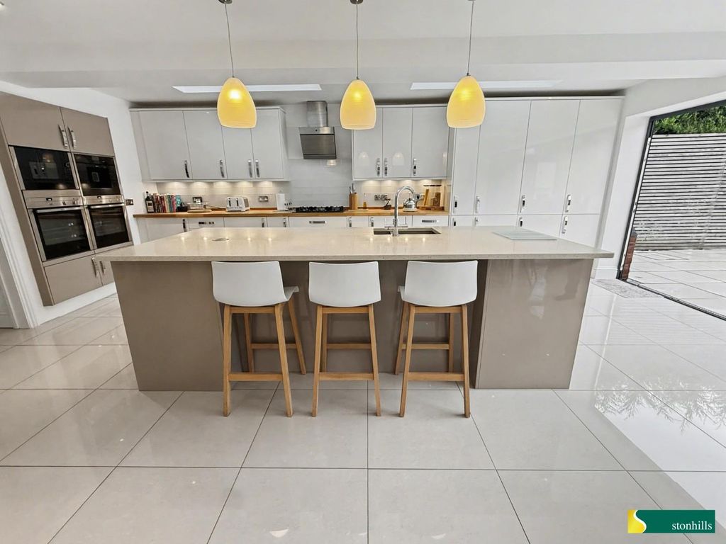 Property photo 3 of 32 10.Jpg