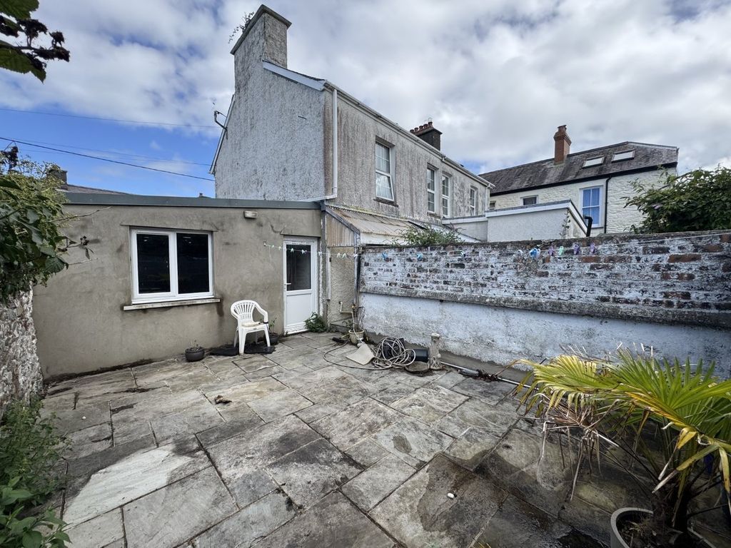 Property photo 3 of 21