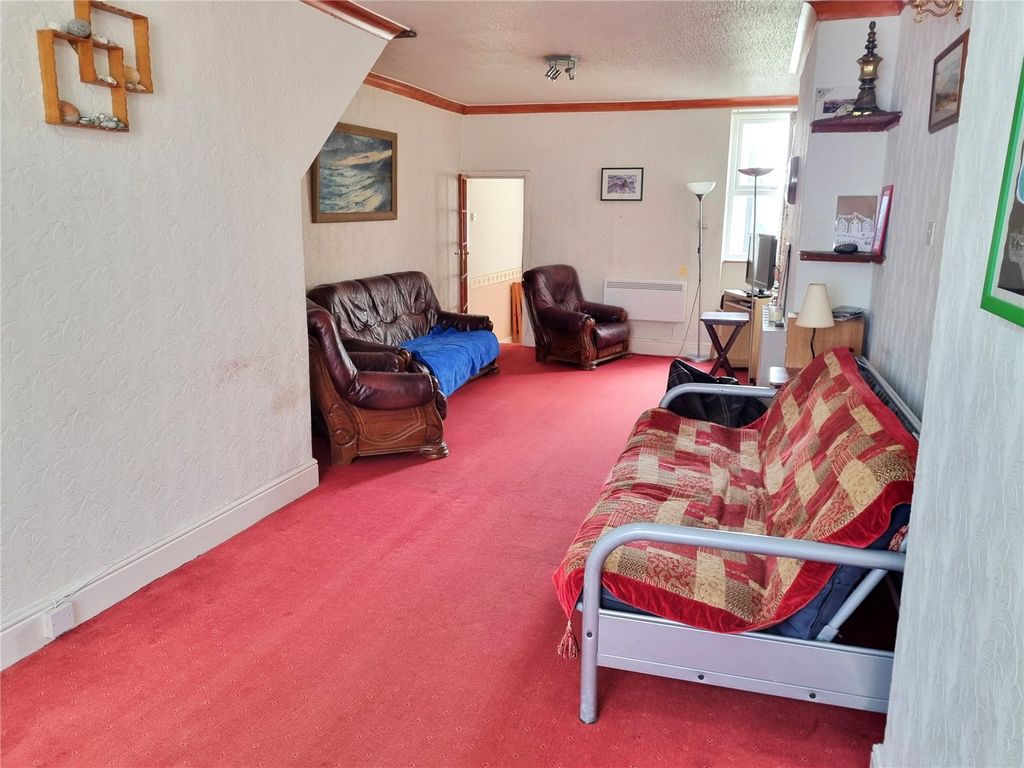 Property photo 2 of 13 Picture No. 09