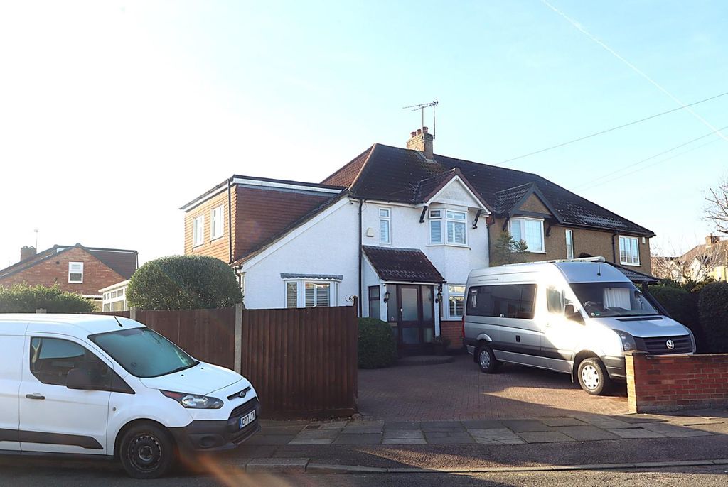 Property photo 3 of 22 Front